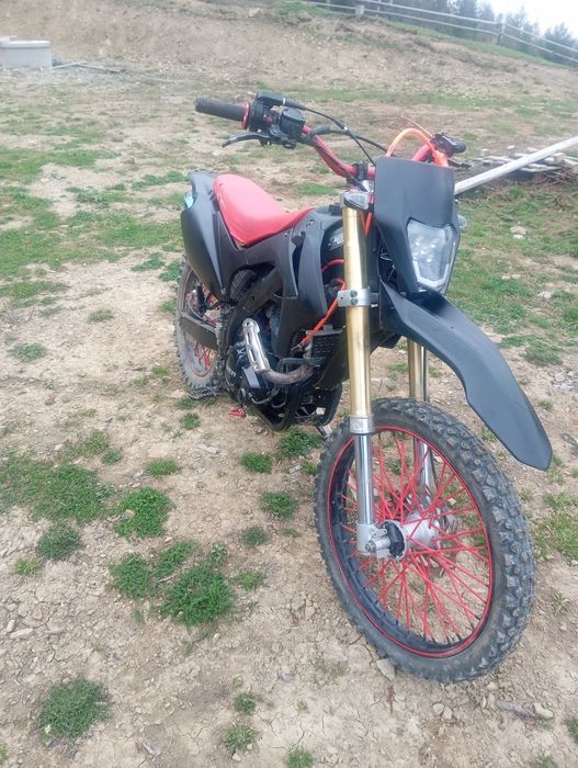 Продам CRF dakar  250 на ходу