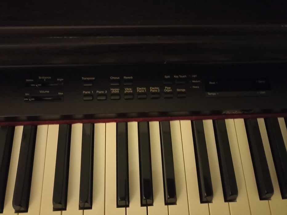 Pianino cyfrowe Roland HP 330