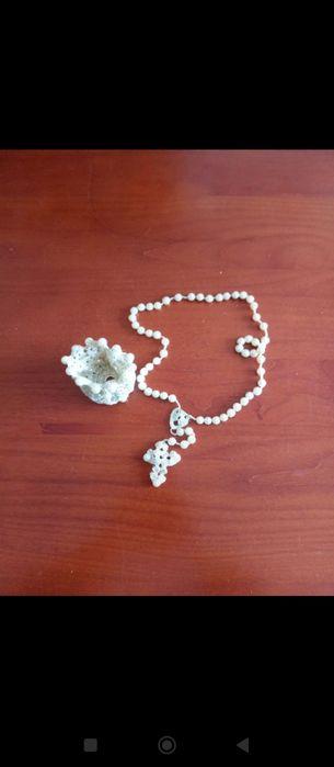 Terço em pérolas a renda com bolsa de renda