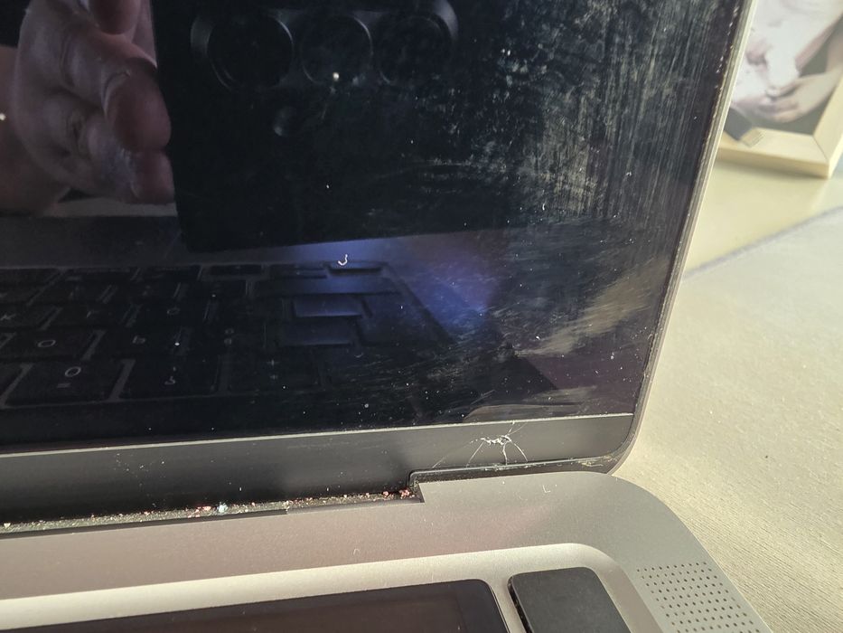 MacBook Pro 13" M1 | 8GB RAM | 256GB SSD | Touch Bar