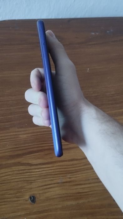 Продам Xiaomi redmi 7