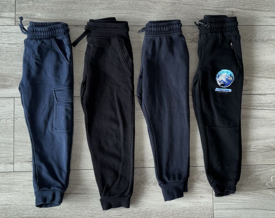 Zestaw spodni dresowych dresy chłopięce 104-110cm ocieplane