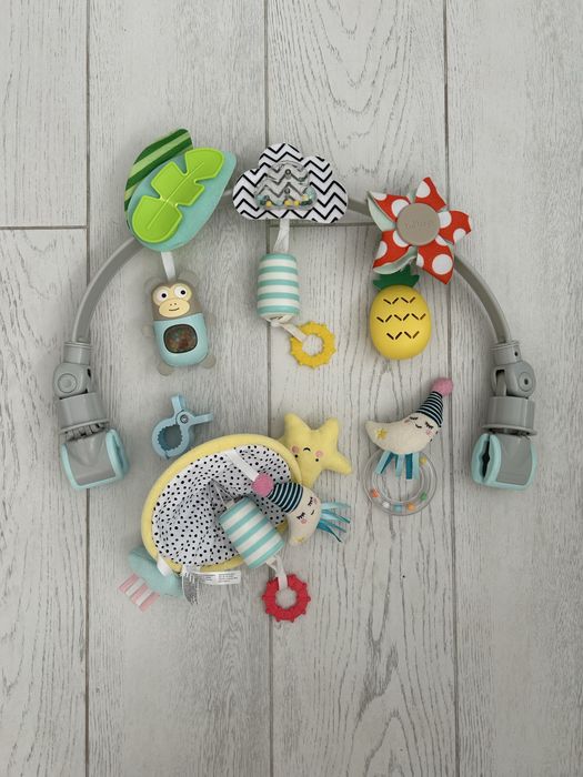 Гнучка дуга, брязкальце, підвіс від Taf Toys