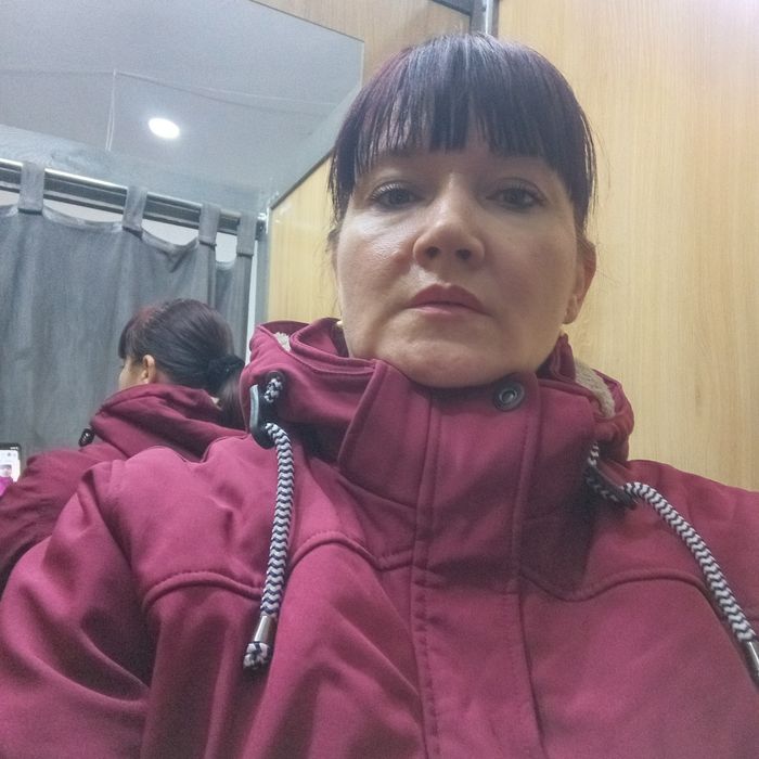 Продам зимнюю куртку-парку на утеплителе!