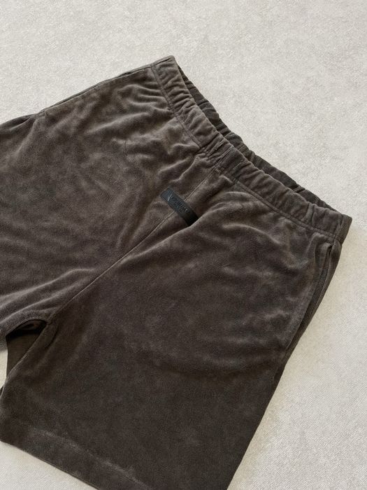 Шорты Essentials Велюровые