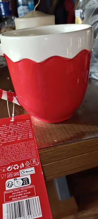 Kubek ceramiczny świąteczny.