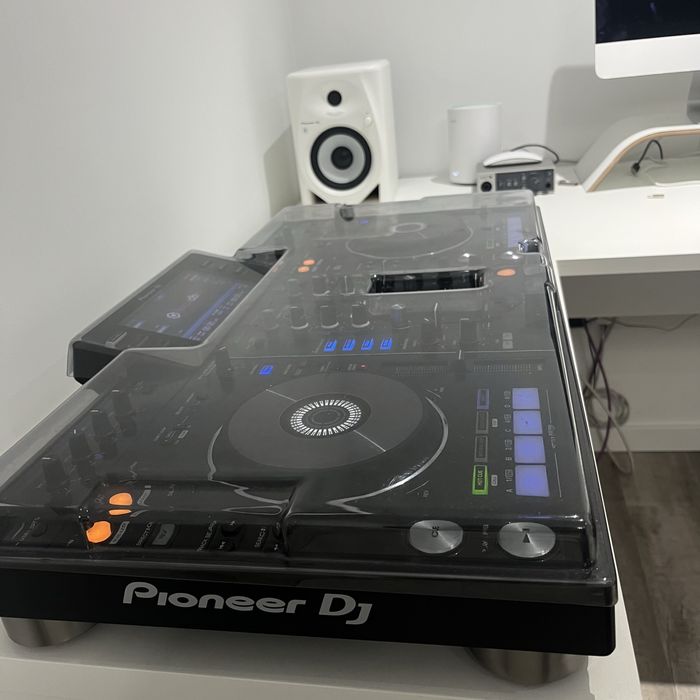 Pioneer XDJ RX (all in one)