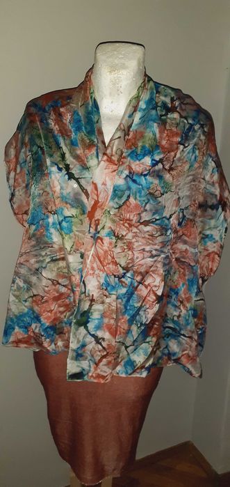 Chusta szal jedwabny