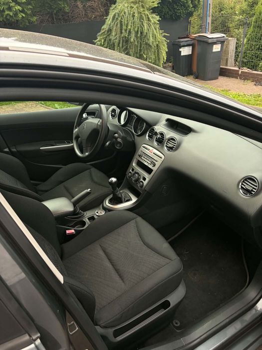 Peugeot model 308