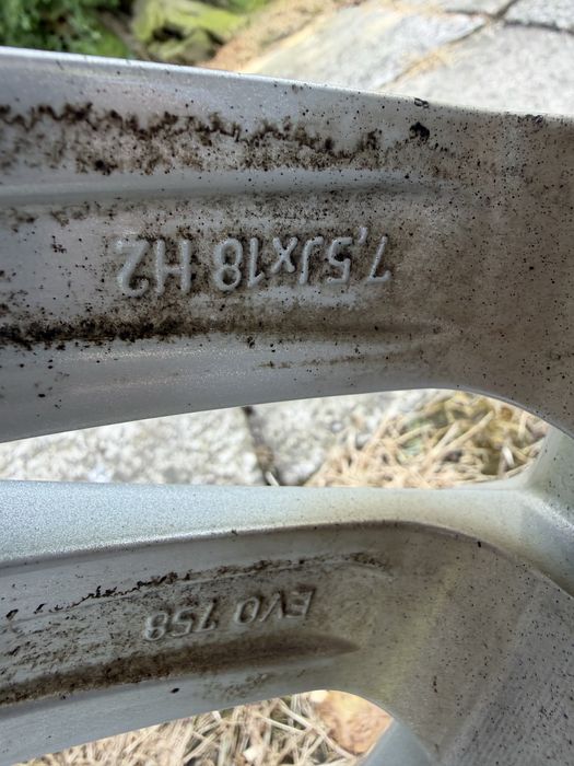 Koła 5x108 R18 Opony zimowe z kolcami 215/55