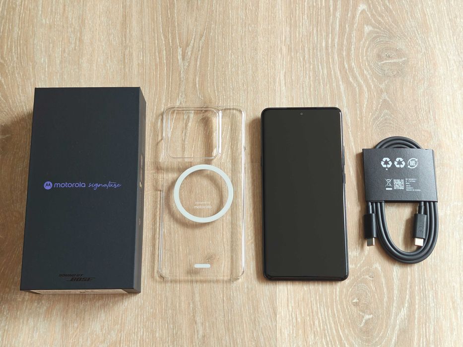 Motorola Signature 16/512 GB Carbon (Dark Blue) - Flagowiec, sprawny w 100%