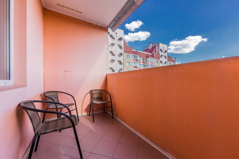 Шикарный хостел при свете, Оболонь, Героев Днепра, Дрим Таун.