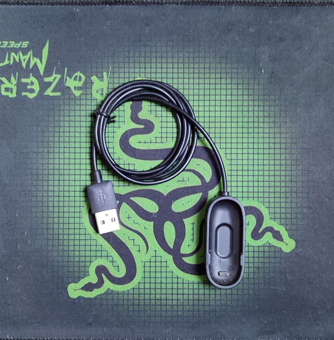 Зарядное для ксиоми бенд 4.