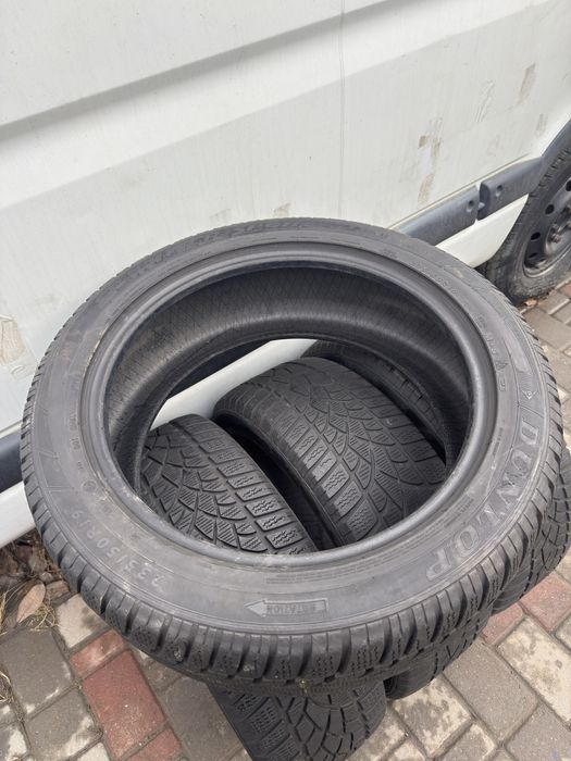 Колеса/резина/гума 235/50R19 Dunlop