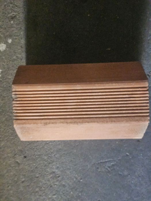 Garrafeira em tijolo - individuais