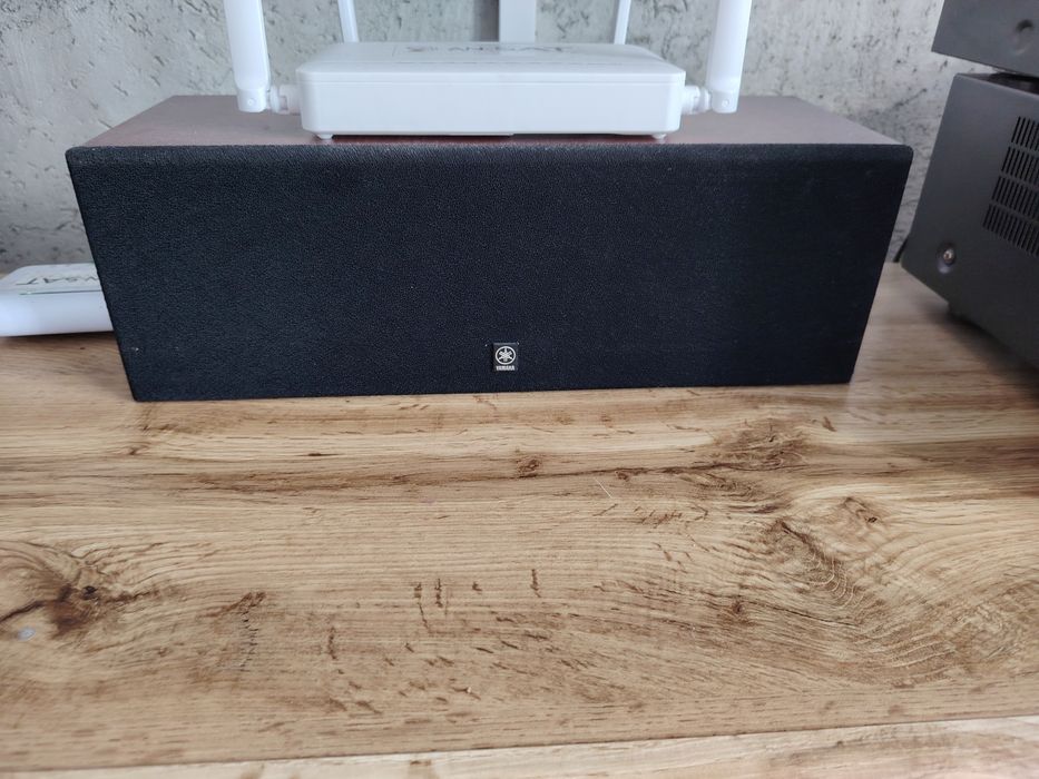 Amplituner Yamaha odtwarzacz dvd kino domowe 5 głośników