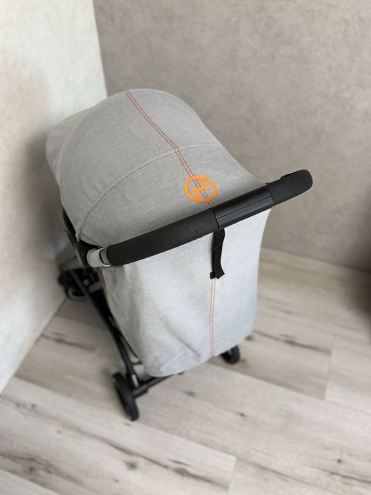 Прогулянковий візочок Cybex beezy