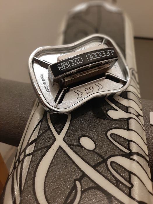 Serwis ręczny Nart i Snowboardu, usługa Door to Door