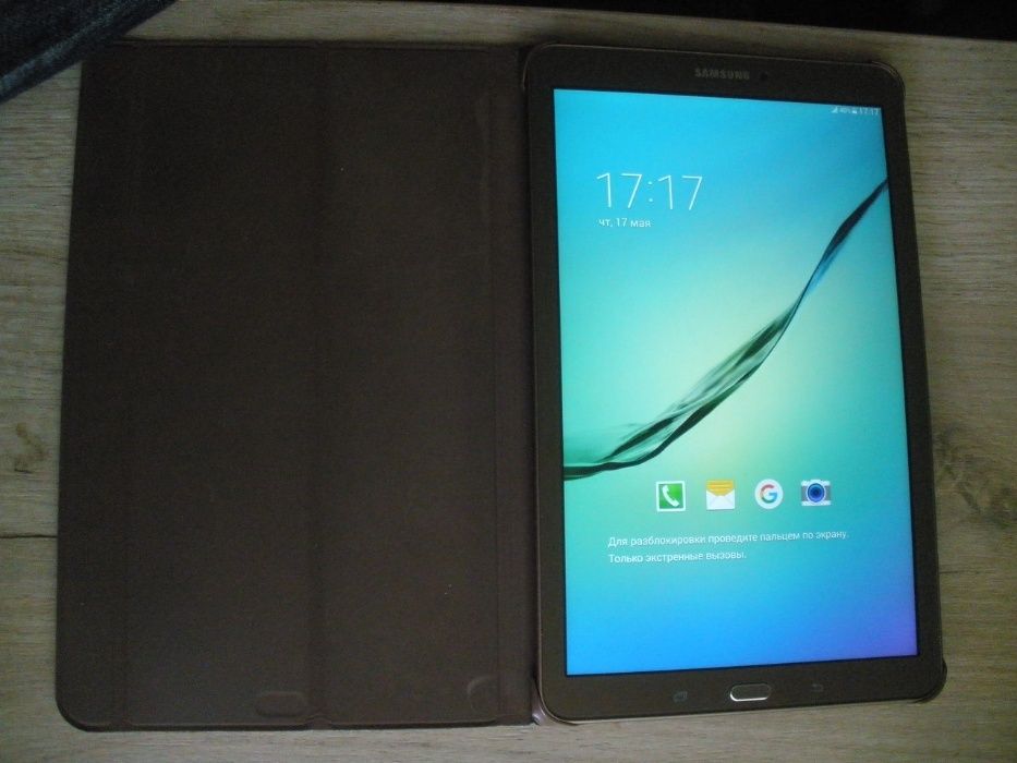 Планшет Samsung Tab-E