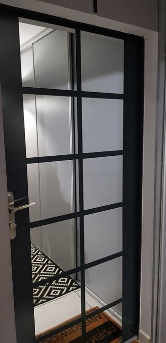 Zestaw 8 Lustro Ścienne Samoprzylepne Naklejane Łazienkowe 30x30cm