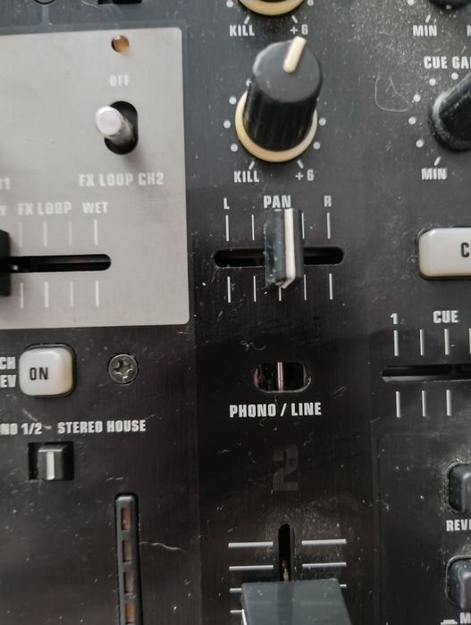 Behringer NOX 404 Pro mixer