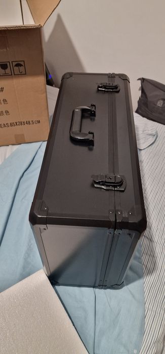 Mala aluminio  com chave