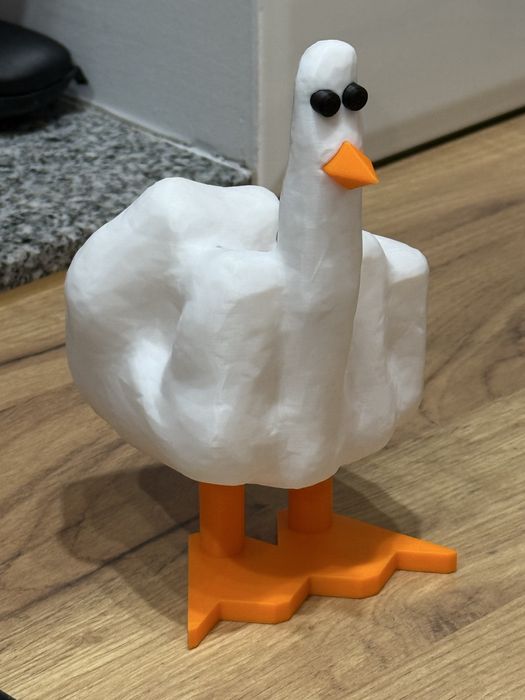 Figurka Kaczki Środkowego Palca