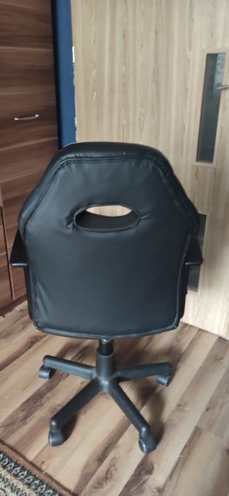 Sprzedam fotel do biurka dziecięcy