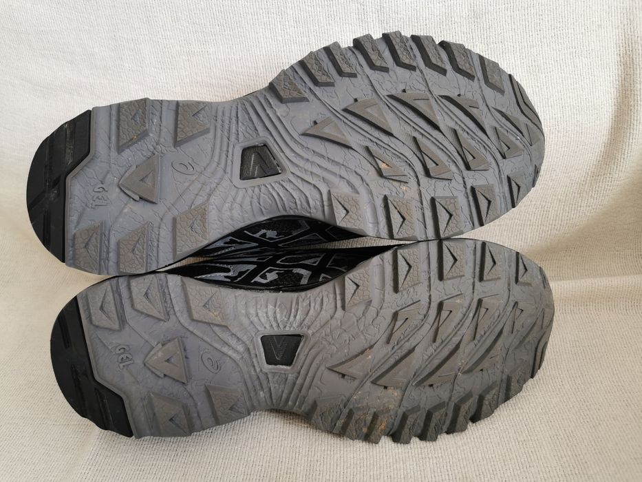 Asics Gel Sonoma 3 Gore Tex buty do biegania trekkingowe 39,5