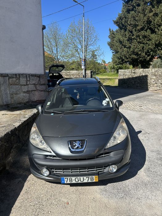 Peugeut 207sw break 1.4 2008