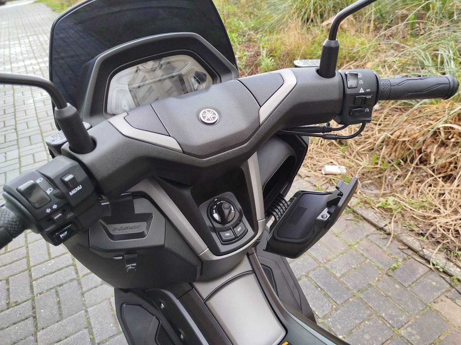 Yamaha Nmax 125 de 2025 só 900kms