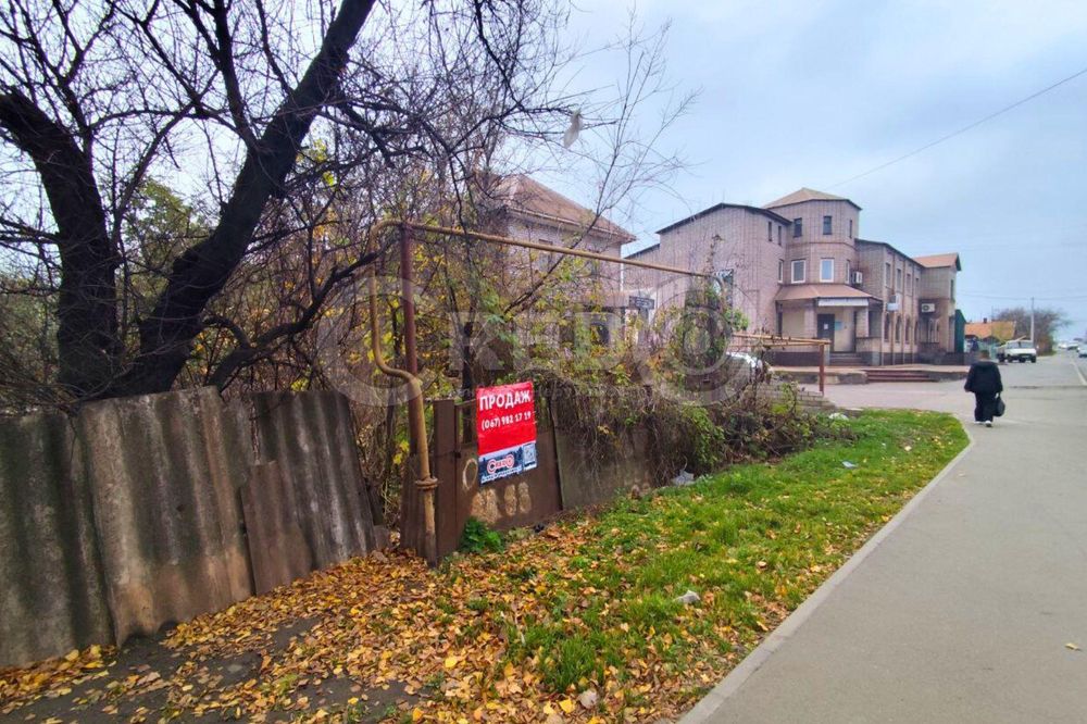 Продаж земельної ділянки в центрі, вул.Кобилянського,130