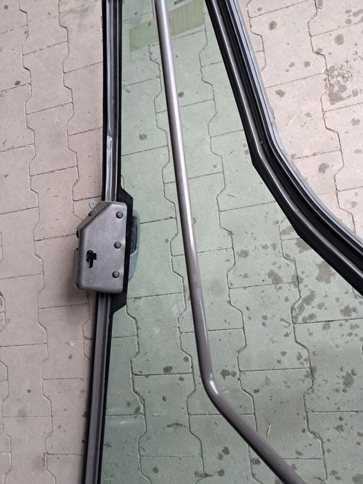 Drzwi lewe renault cergos ergos 2003r zamek