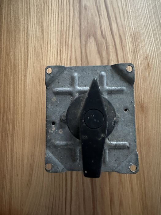 Włącznik do maszyn