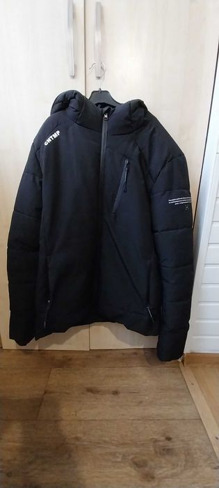 Зимова куртка для чоловіка