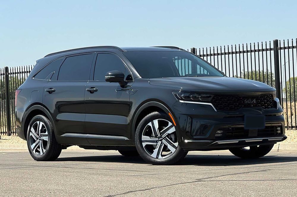 Kia Sorento Plug-In Hybrid SX      2022