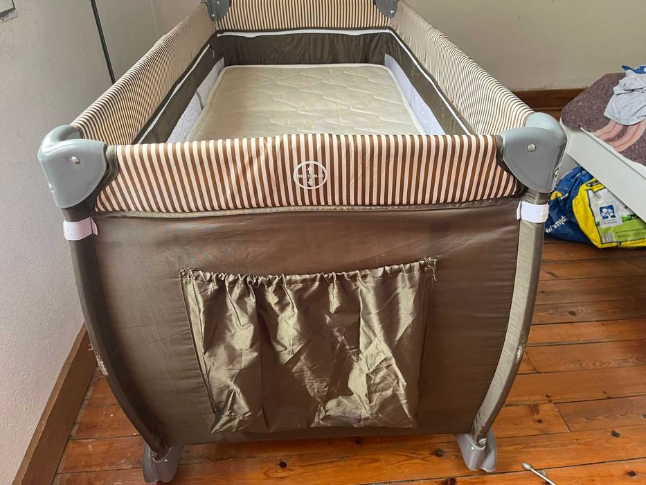 Berço completo  com colchão para criança