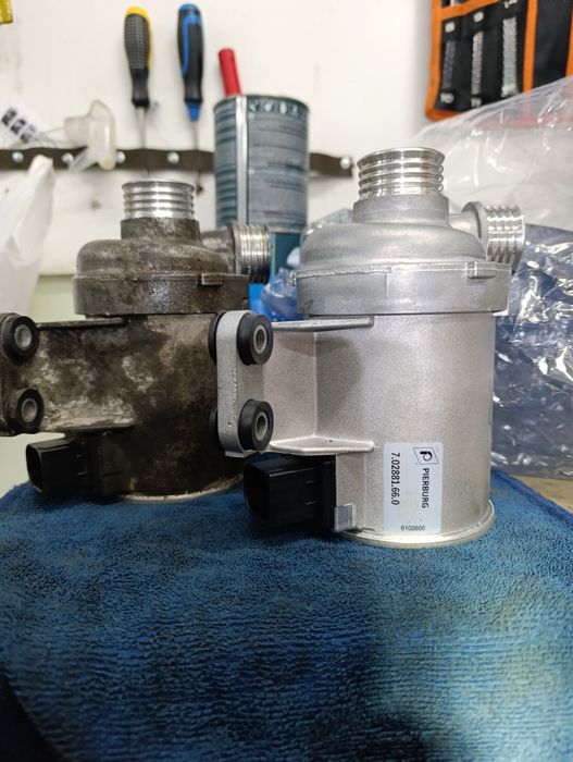 Водяний насос помпа термостат на БМВ Х5 Ф15 Н55 3.0 бензин