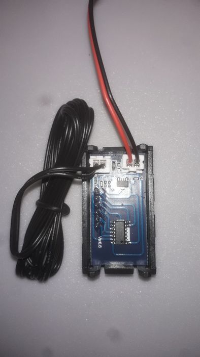 Продам термометр,градусник,датчик темпиратуры 12в