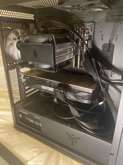 Komputer Rtx Nvidia 3090 24gb, 32gb ram, Ryzen 5900x