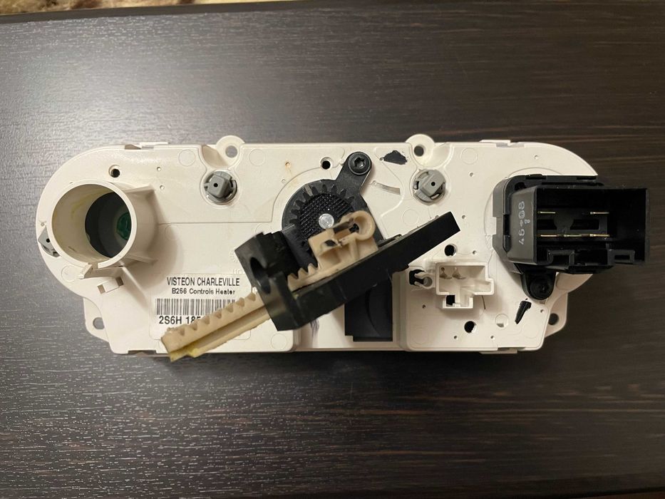 Панель управления печкою вентиляции воздуходувка  фордфюжн FORD FUSION