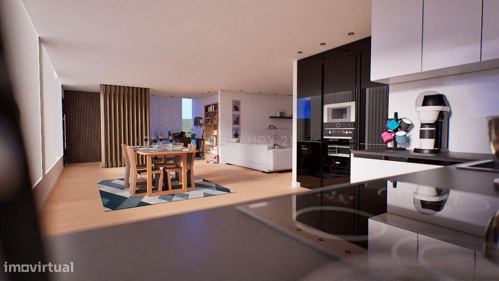Apartamento T3 de 3 frentes com varanda à N1