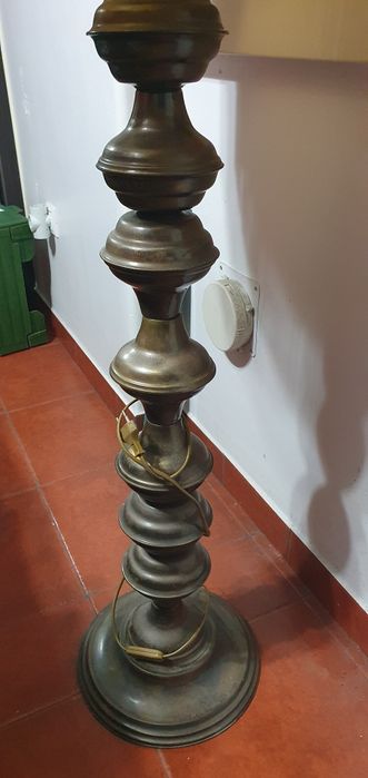 Candeeiro antigo em latão