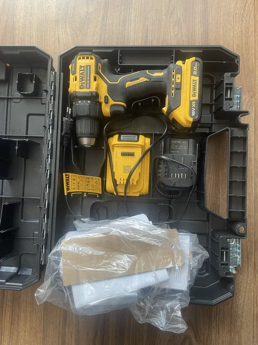Продається шуруповерт акумуляторний безщітковий DeWalt DCD708D2T