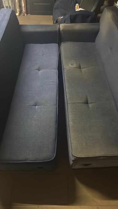 Vendo dois sofas iguais