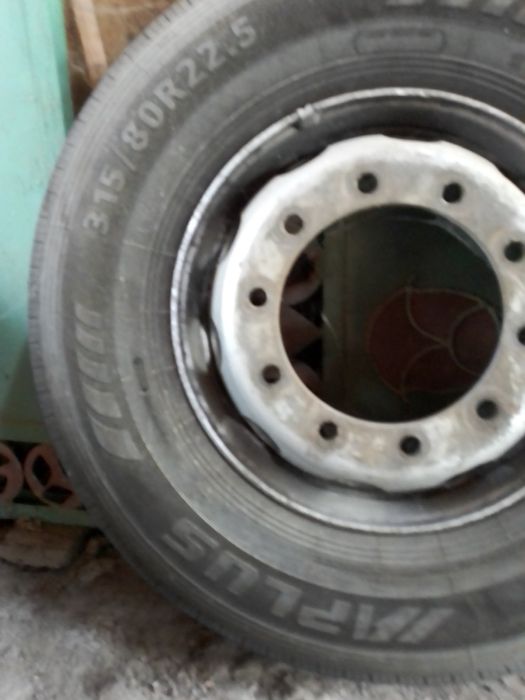 Продам рульові колеса на дисках 315/80!