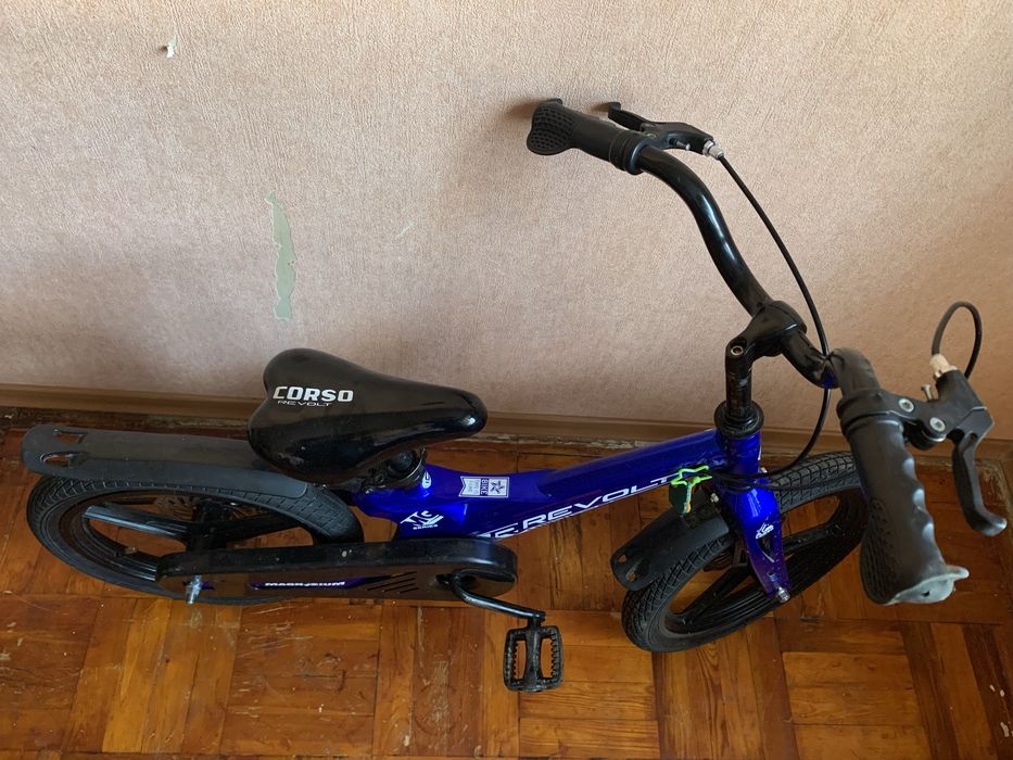 Дитячий велосипед