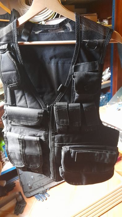 Coletes taticos, 1  verde 2 pretos