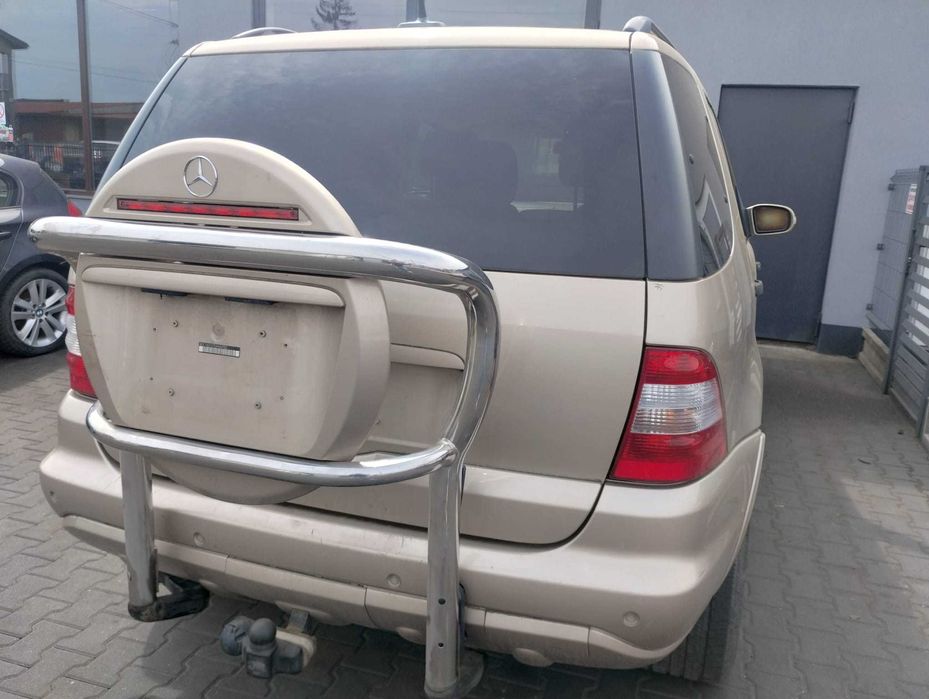 orurowanie rury tył koło zapasowe Mercedes ML W163, części