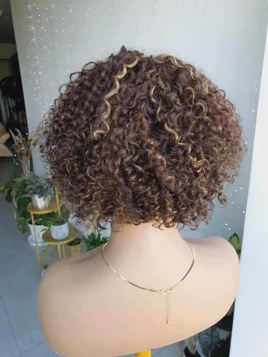 Afroloki peruka z naturalnych włosów brąz refleksy loki loczki